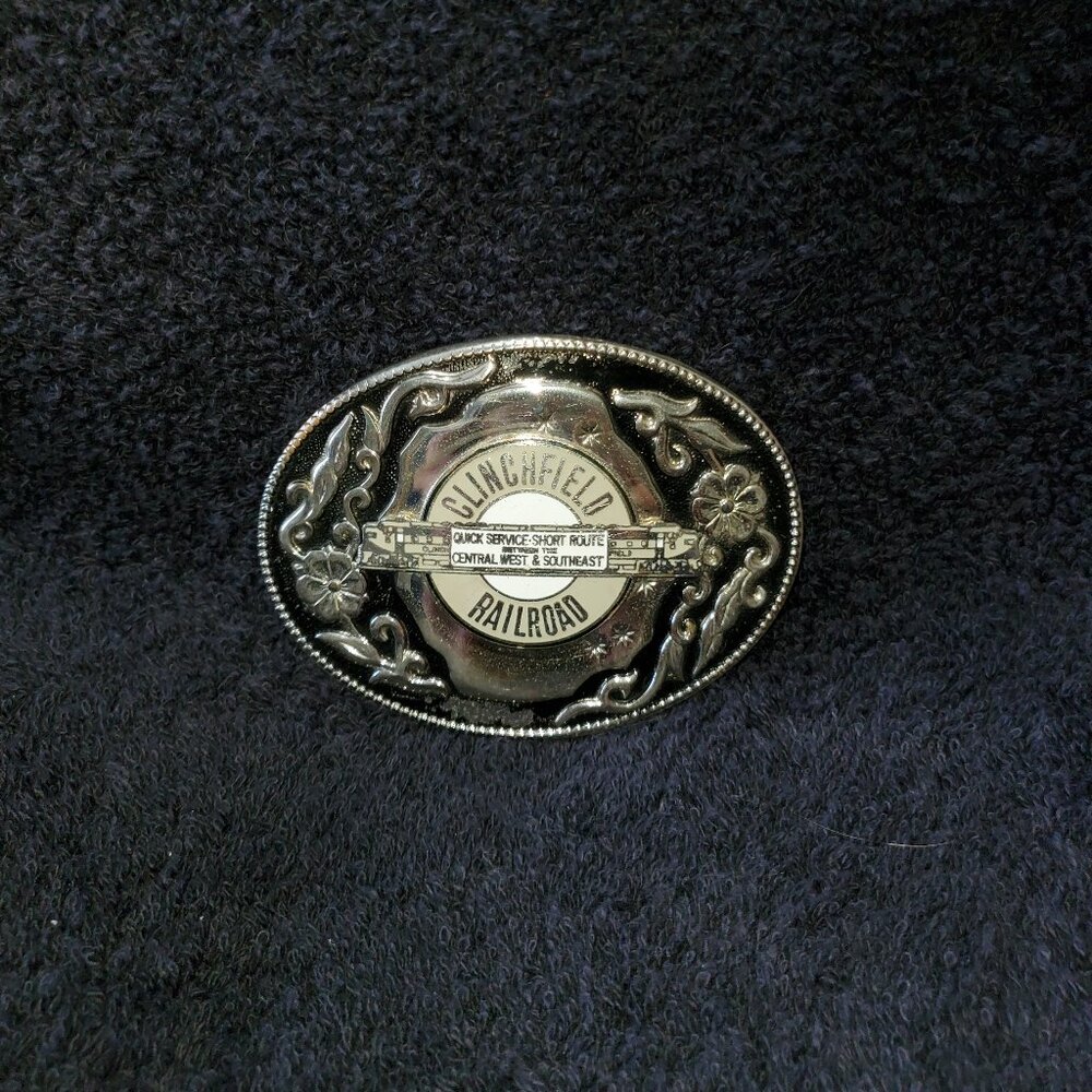 CLINCHFIELD RAILROAD VINTAGE EMPLOYEE BELT BUCKLE CIRCA 1972 ISSUE, ERWIN TN.